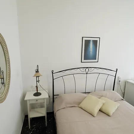 Elyse Apartment *